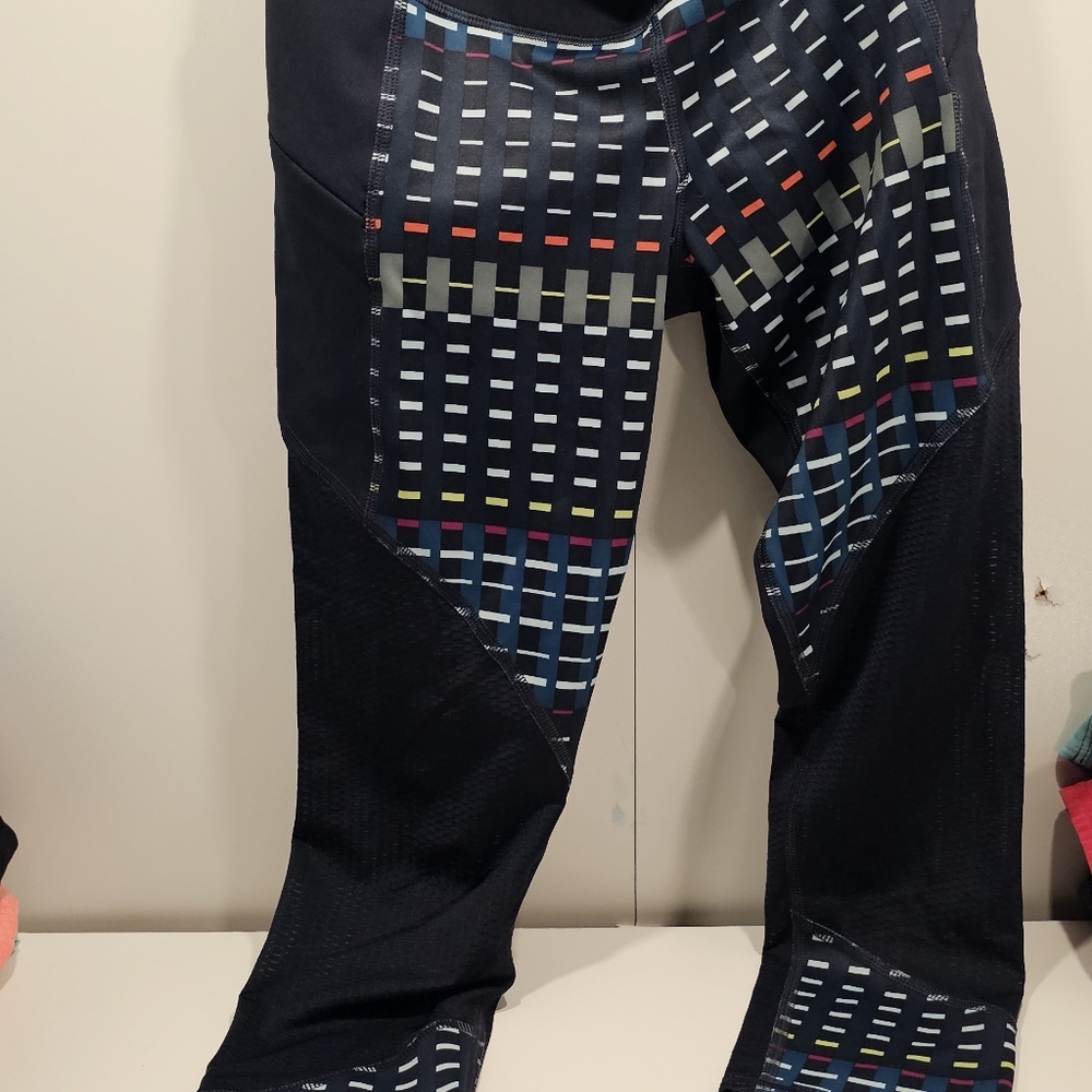 TIMELESS CONTENDER CAPRI athleta size xs